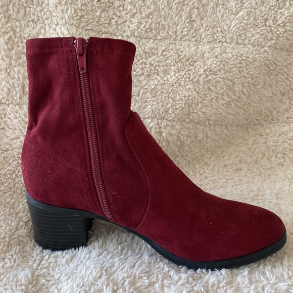 Burgundy Suede ankle boots - Picture 3 of 7